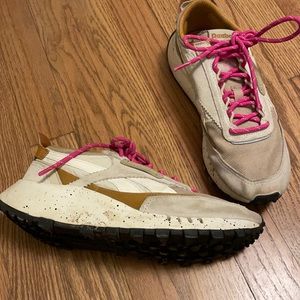 Women’s Reebok tan and pink running shoes size 7